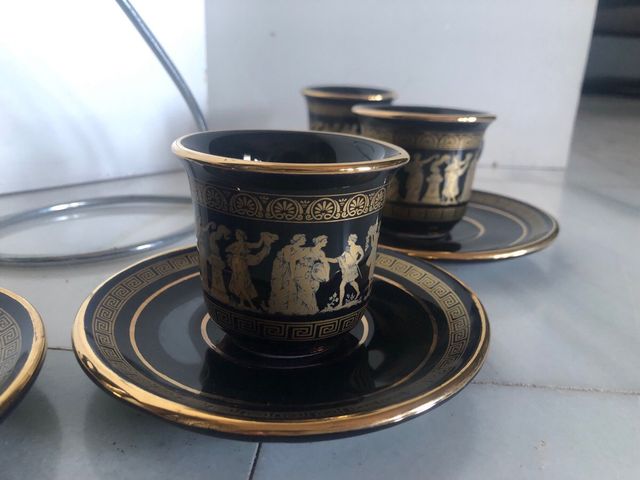 Juego de tazas Griegas