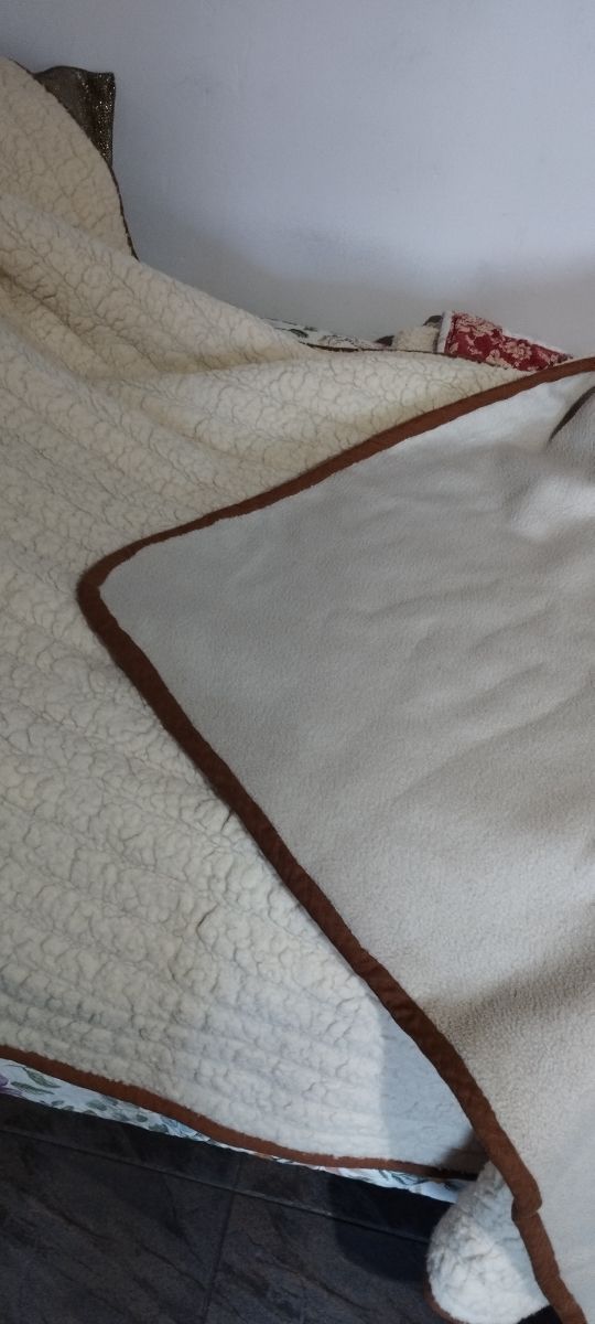 Manta de lana de oveja natural