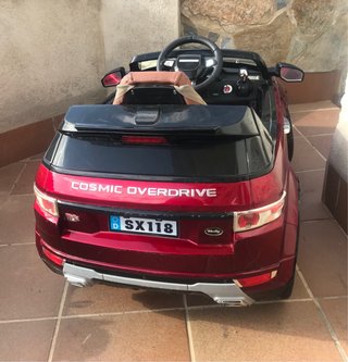 Coche de bateria infantil