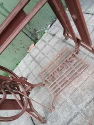 ANTIGUA MESA PIE MAQUINA COSER ALFA B E