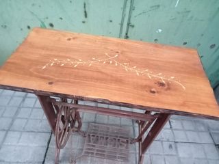 ANTIGUA MESA PIE MAQUINA COSER ALFA B E