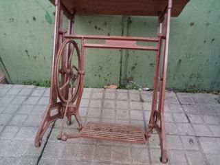 ANTIGUA MESA PIE MAQUINA COSER ALFA B E