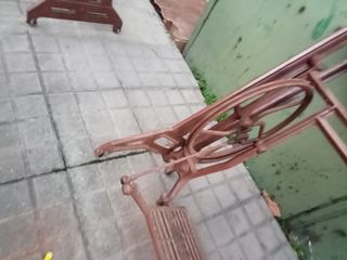 ANTIGUA MESA PIE MAQUINA COSER ALFA B E