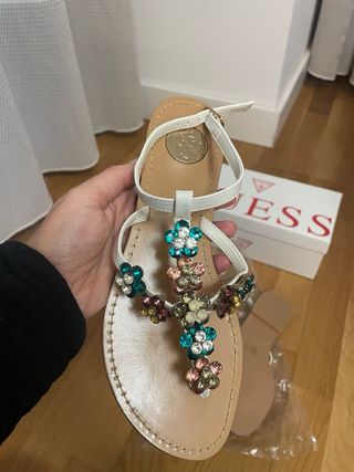 Sandalia Guess 36