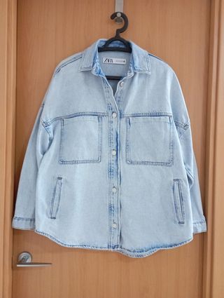Cazadora oversize Zara