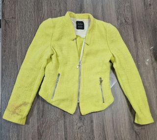 Chaqueta Zara amarillo fluor talla XS