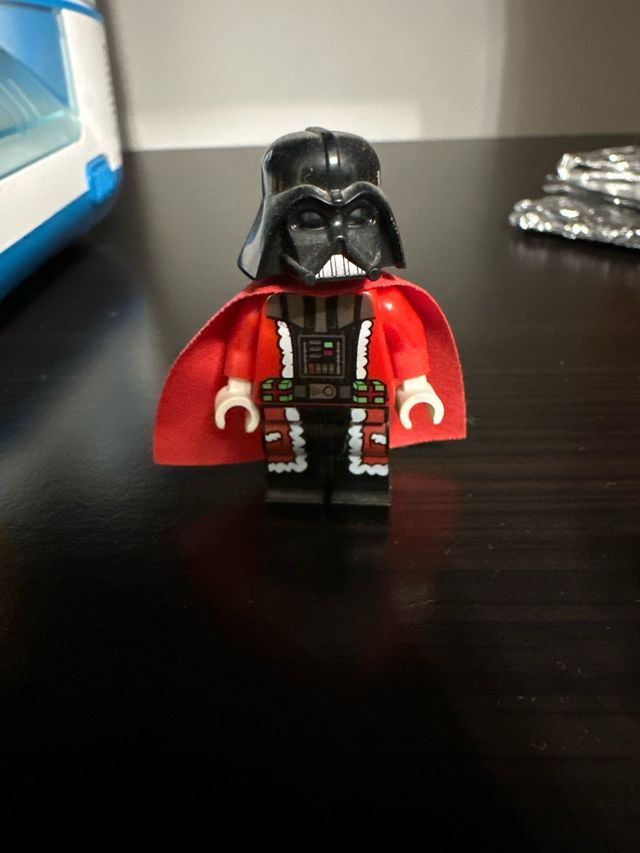 LEGO Santa Darth Vader Minifigure