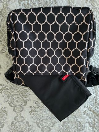 El bolso para bebé ( skip*hop )