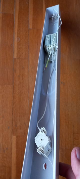 Lámpara fluorescente pared