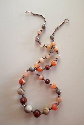 COLLAR LARGO DE PIEDRAS NATURALES-TURQUÍA-VINTAGE