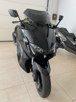 Yamaha Tmax 530