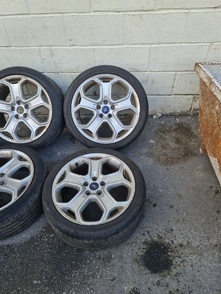 Llantas ford st 18 pulgadas 225.40.18