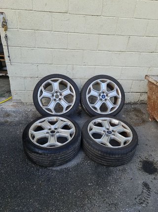 Llantas ford st 18 pulgadas 225.40.18