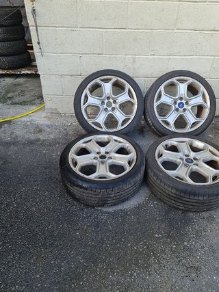 Llantas ford st 18 pulgadas 225.40.18