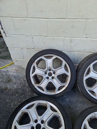 Llantas ford st 18 pulgadas 225.40.18