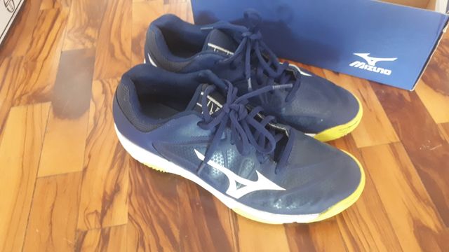 Scarpe da ginnastica pallavolo e pallamano