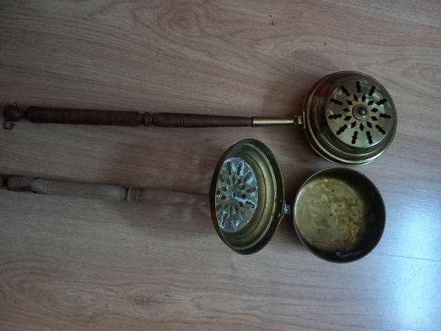 2 scaldabagni antichi con decorazione vintage