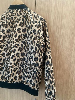 Bombers de mujer estampado animal print