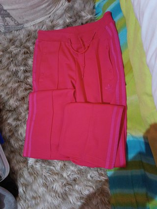 Pantalón Adidas rosa