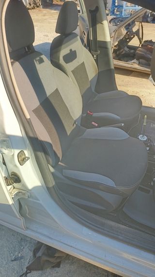 Asientos Citroen C3 2013