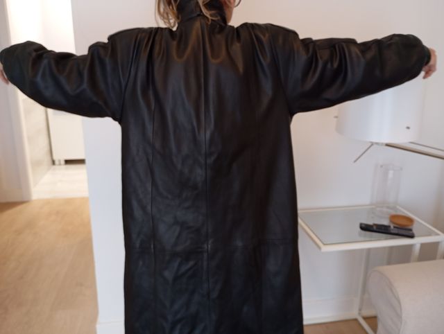 GABARDINA PIEL 🌑 NEGRA