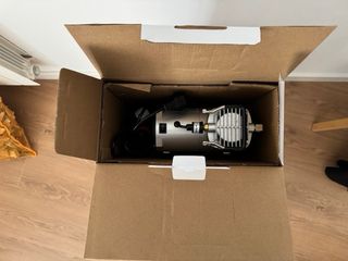 Compresor con calderín y manometro D-80