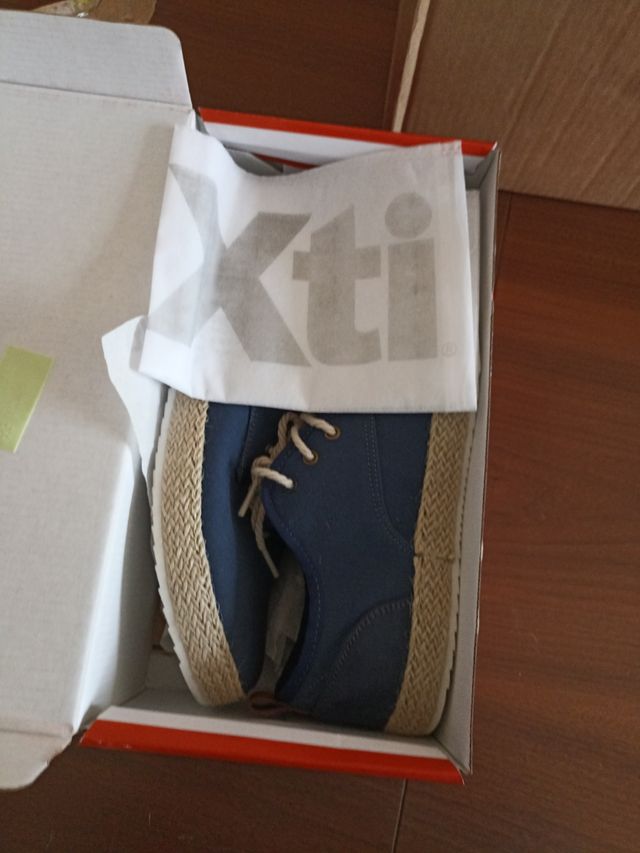 Zapatos sport nuevo talla 43 xti