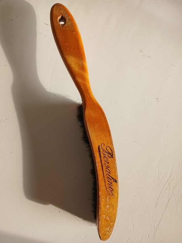 Spazzola vintage per abiti 