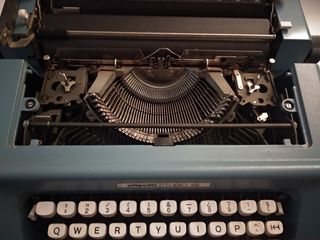 Máquina de escribir Olivetti Studio 46 NO FUNCIONA