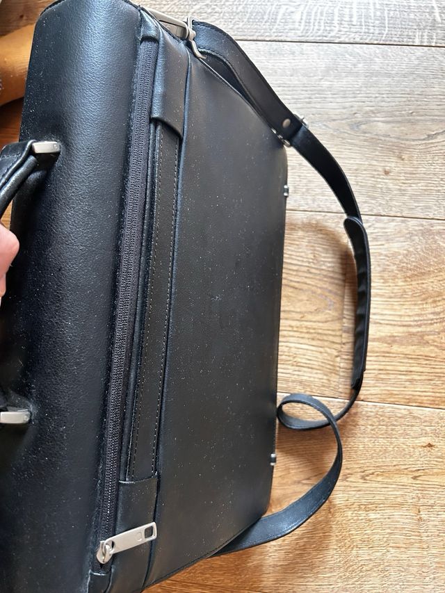 Maleta documentos de piel Delsey