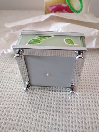 Scatolina portagioie vetro/metallo decorata 