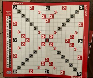 Gioco da tavolo Scarabeo 