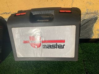 Caja para maquinas