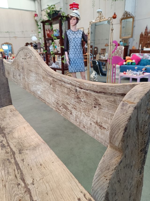 Banco escaño antiguo