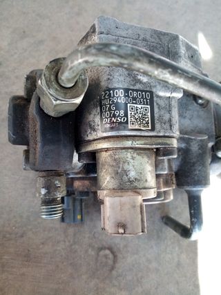 Bomba pesion combustible Toyota RAV4 4x4 2.2 2010