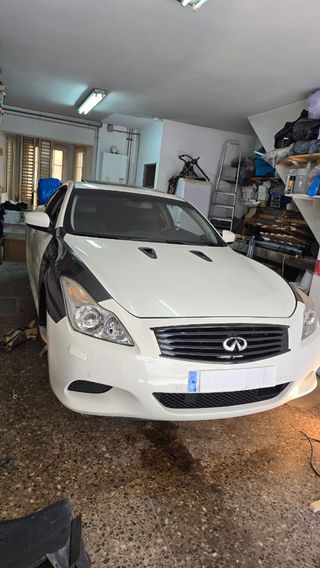 Infiniti G37s coupe 2010
