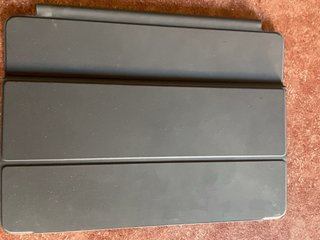 Smart folio keyboard apple