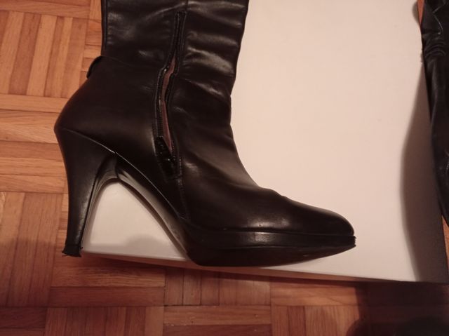 Stivali sopra il ginocchio neri in pelle n.37