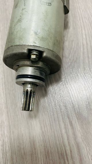 motor de arranque ,junta escape regulador elect ,