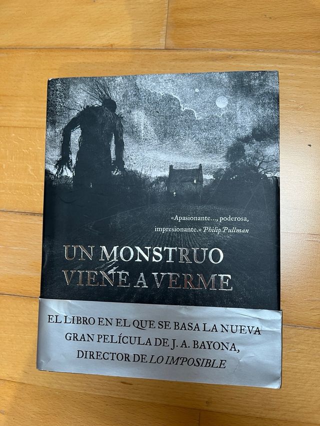 Libro “Un monstruo viene a verme”