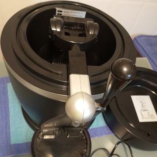 Enfriador y barriles de cerveza 