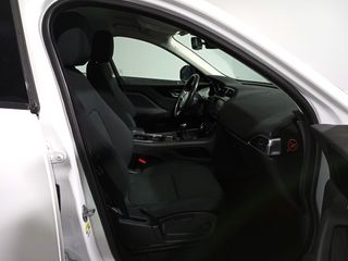Jaguar F-Pace Pure