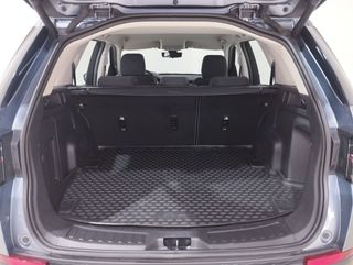 Land-Rover Discovery Sport SE FWD