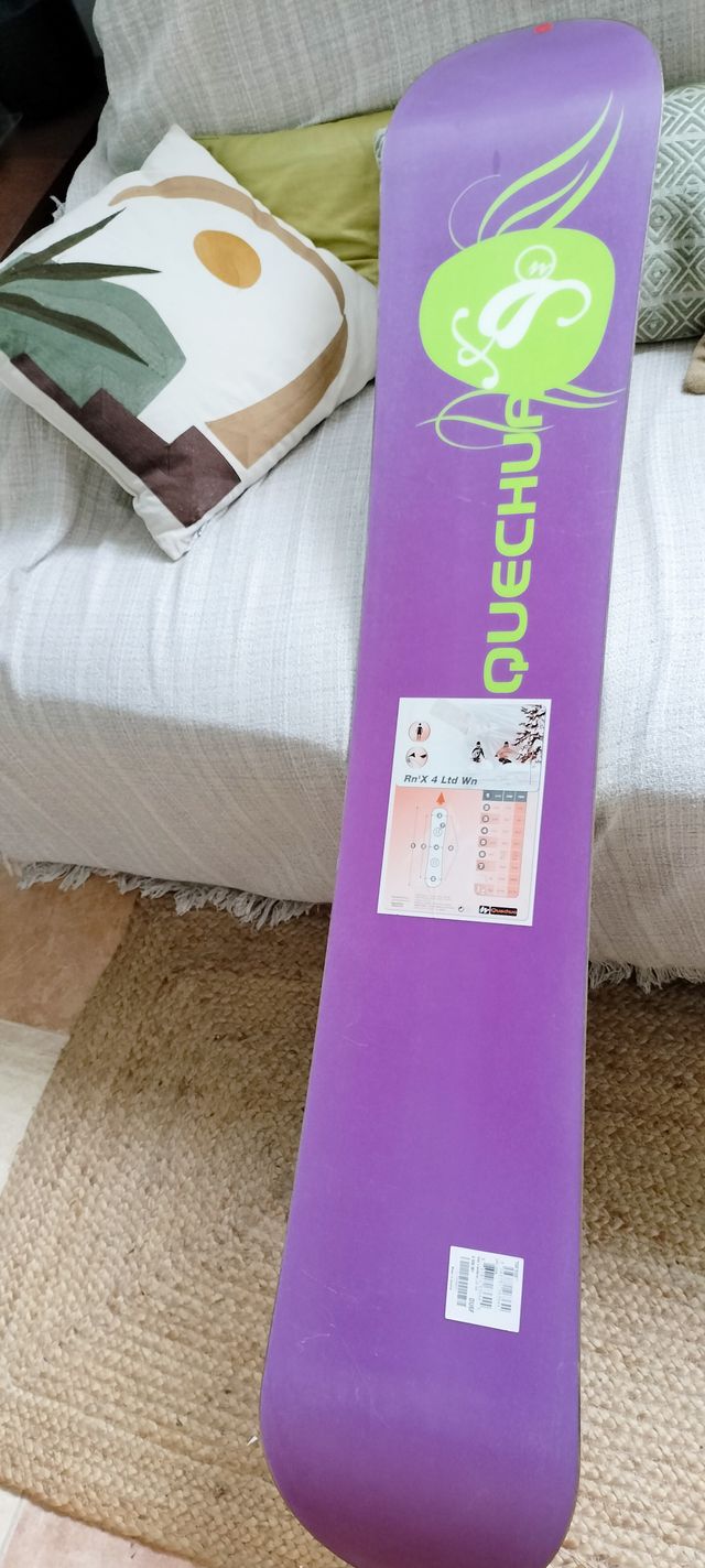 Tabla SNOW Decathlon con funda nueva  de regalo.