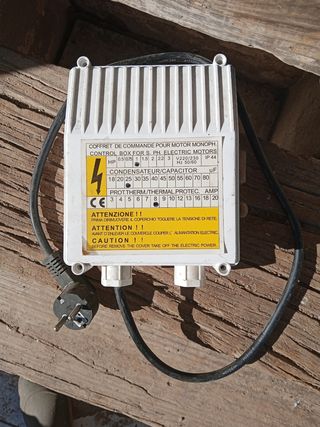 Control de bomba de agua sumergible