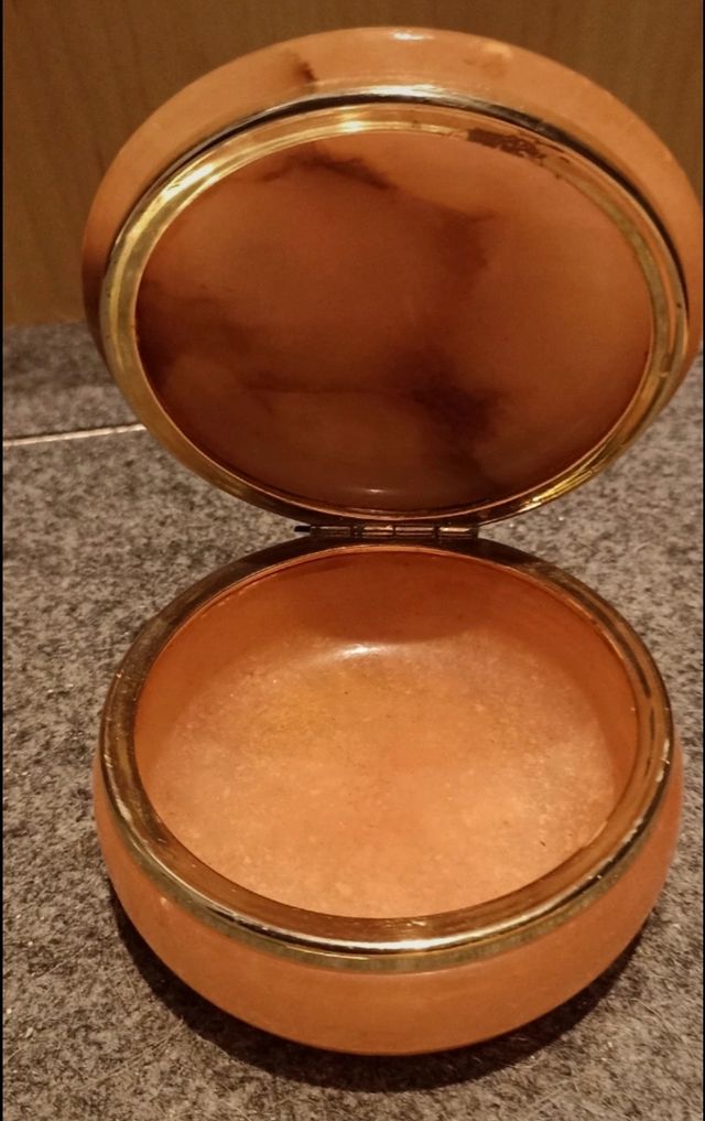 Portagioie in marmo rosa