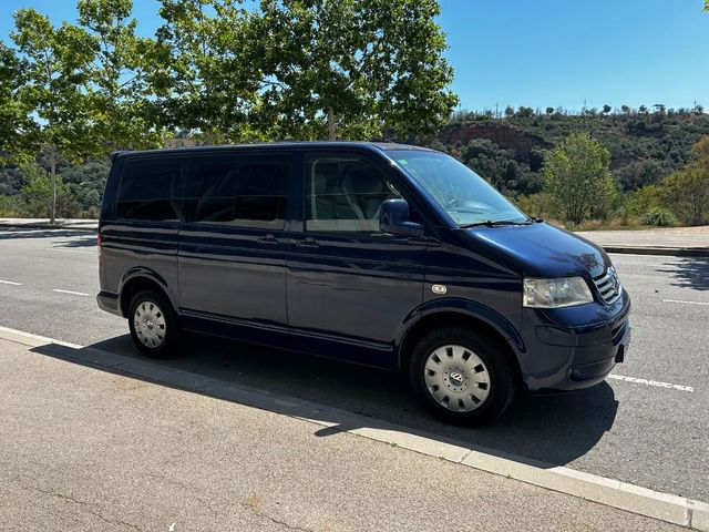    Volkswagen Multivan 2004
