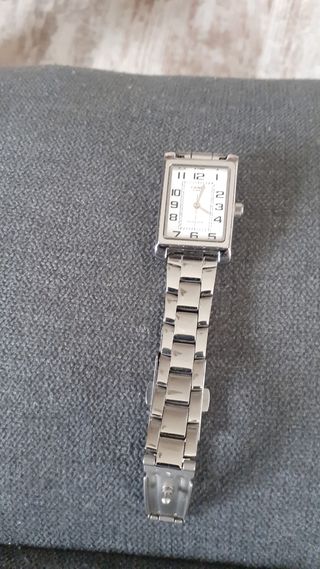 RELOJ CASIO MUY FUNCIONAL