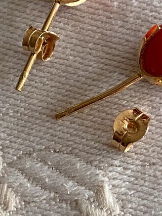Pendientes de coral y oro de ley 18 kilates NUEVOS