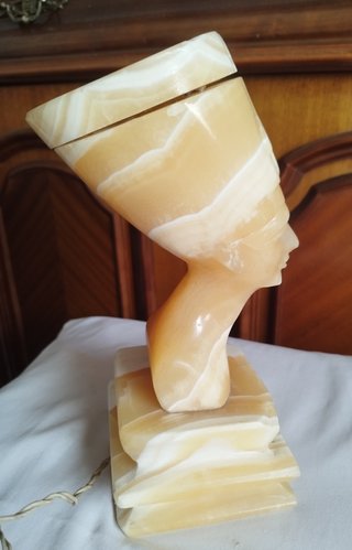 Lámpara de mesa Nefertiti